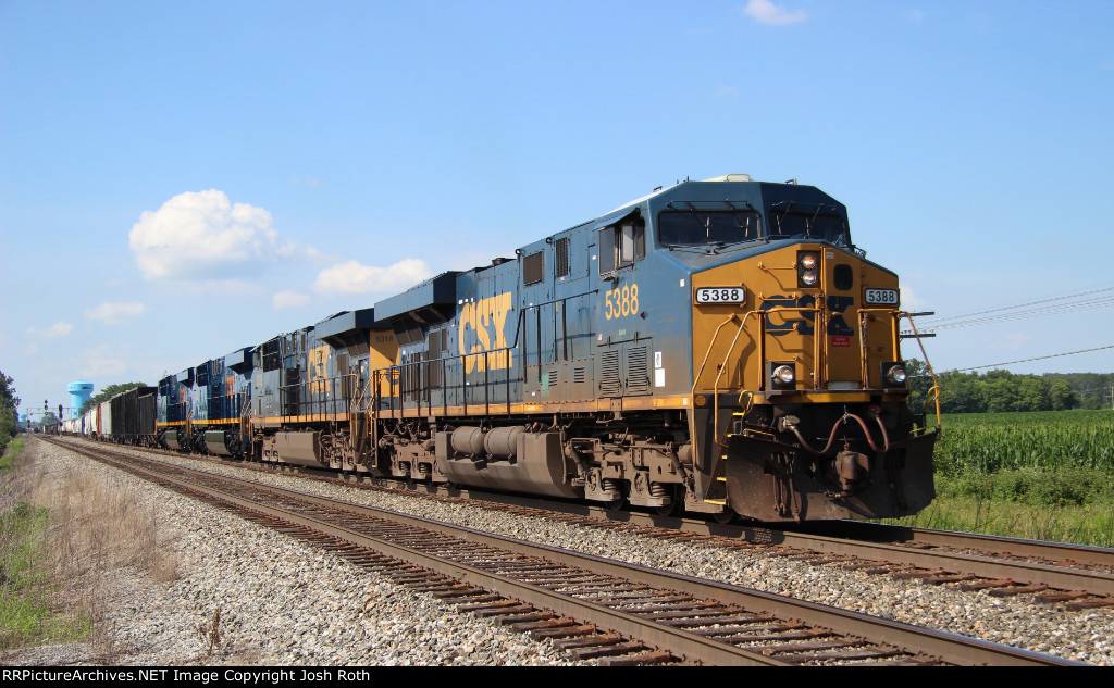 CSX 5388, CSX 5318, CSX 3117 & CSX 3118